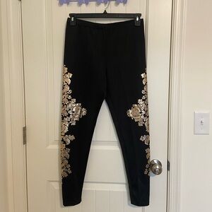 EUC Say What women’s black‎ gold floral print leggings large